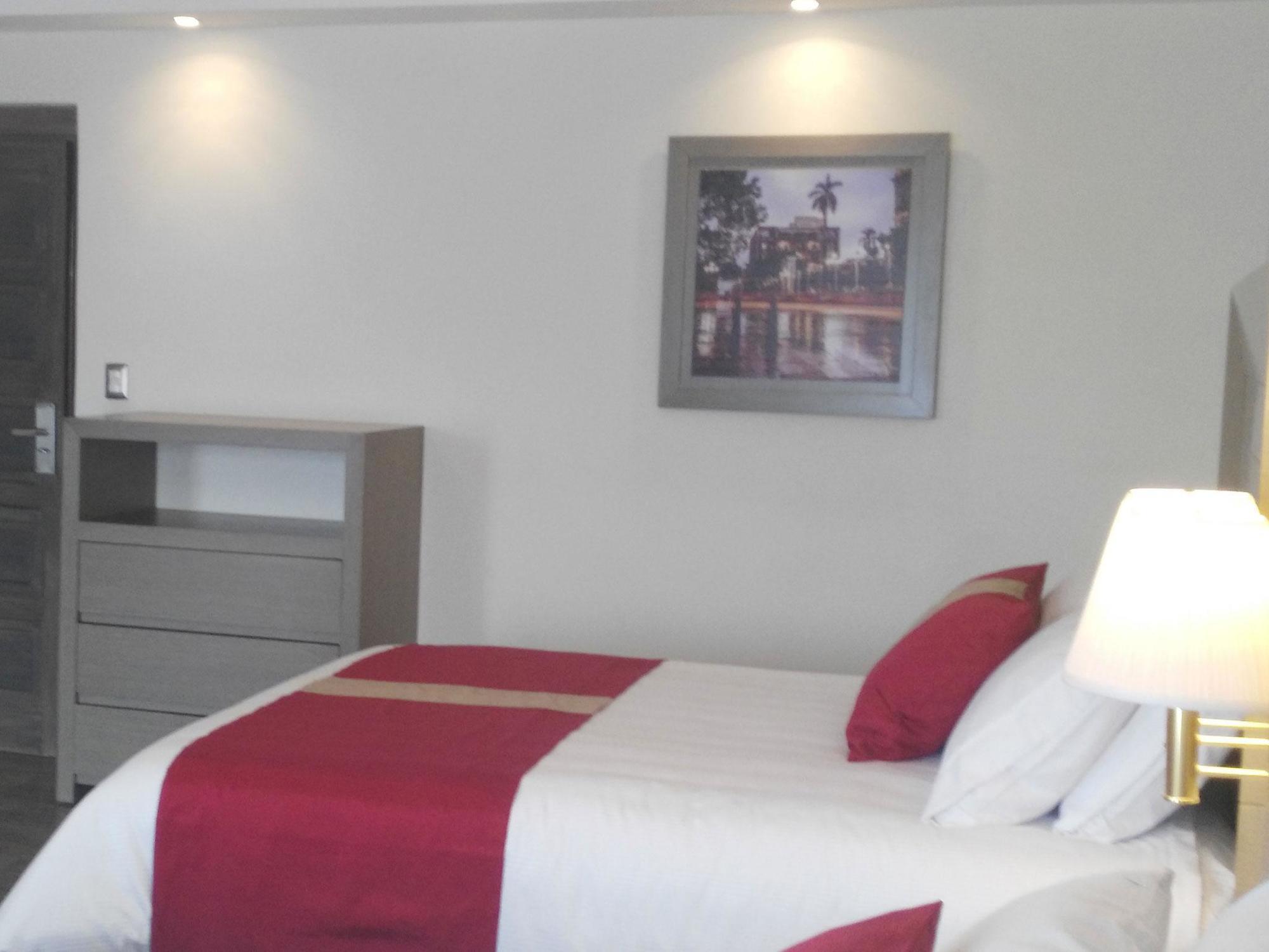 Hotel Mansur Business&Leisure Córdoba Extérieur photo