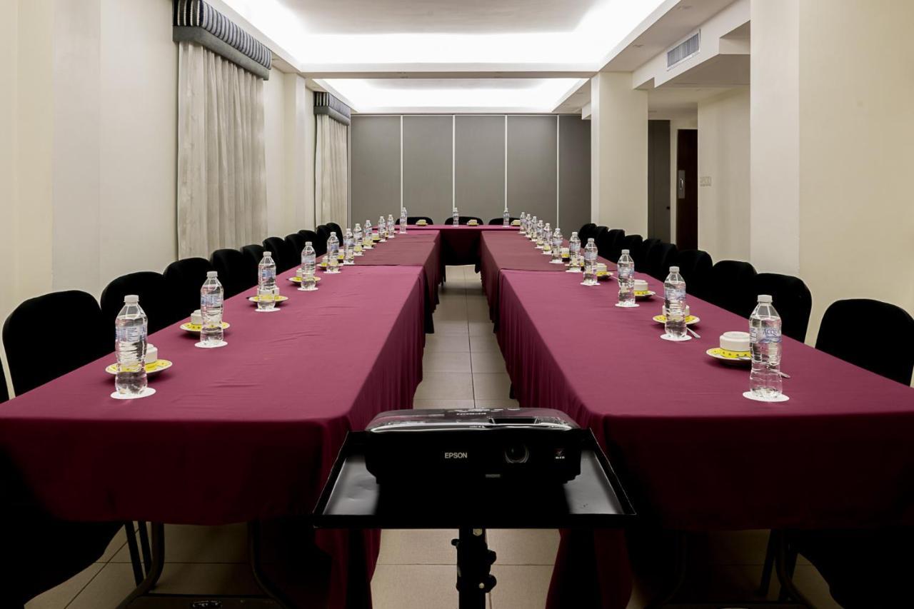 Hotel Mansur Business&Leisure Córdoba Extérieur photo